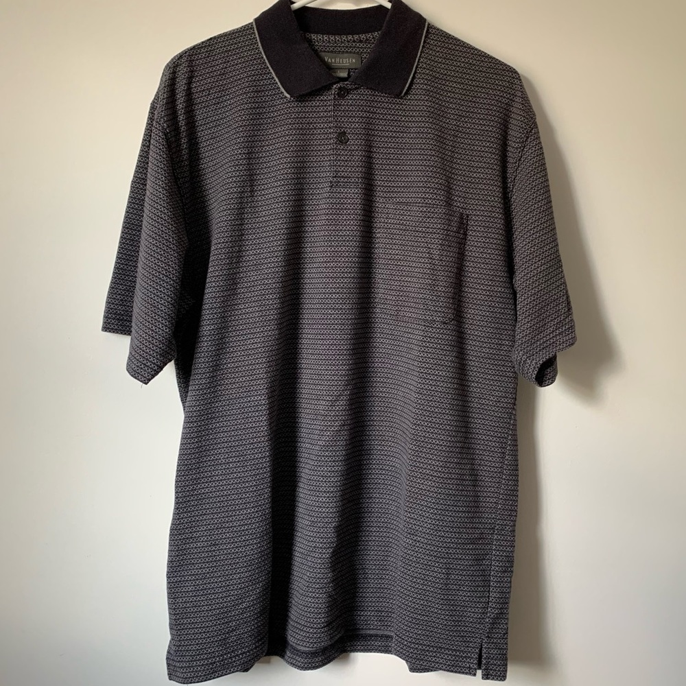 Van Heusen Men’s Short Sleeve Gray and White Polo Shirt